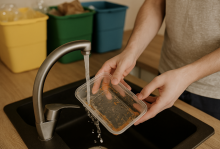 Cum să reciclezi corect: Sfaturi practice pentru colectarea deșeurilor